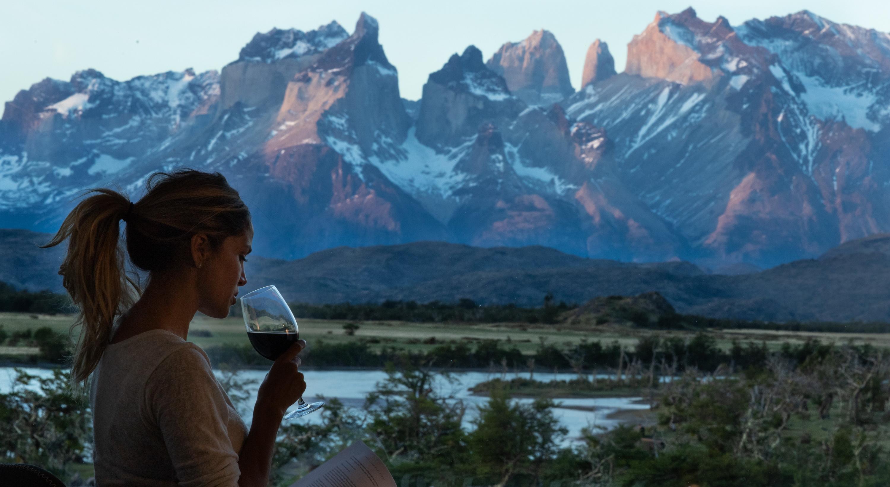 Rio Serrano Hotel And Spa Torres del Paine National Park ภายนอก รูปภาพ